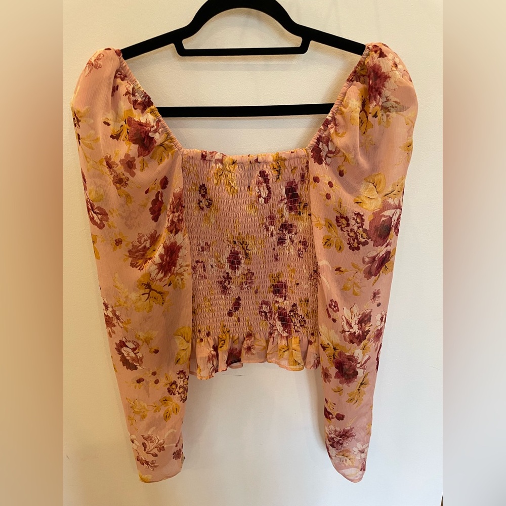 Express - Floral Pink Smocked Women's Top - Picture 8 of 8